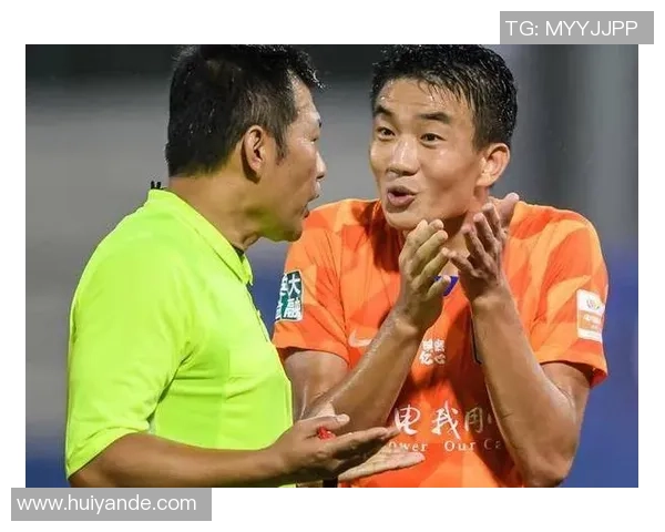 李平康分享戴琳砸门视频引发热议网友调侃社死情节令人捧腹 李平康分享戴琳砸门视频引发热议网友调侃社死情节令人捧腹